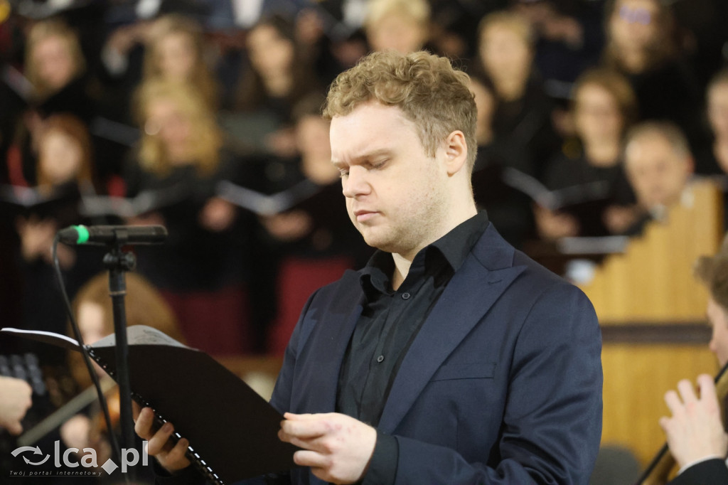 Magia w każdym dźwięku i wypełniony kościół