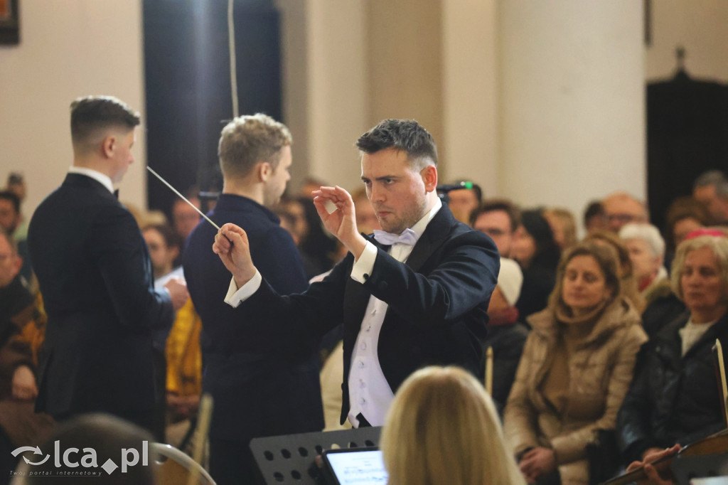 Magia w każdym dźwięku i wypełniony kościół