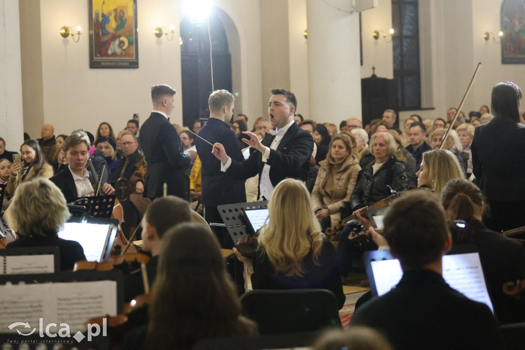 Magia w każdym dźwięku i wypełniony kościół