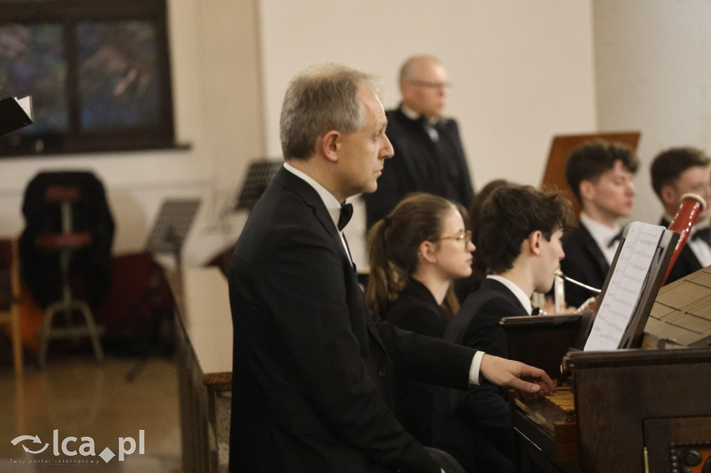 Magia w każdym dźwięku i wypełniony kościół