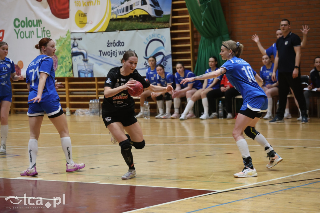Dziewiątka demoluje rywalki w Legnicy!