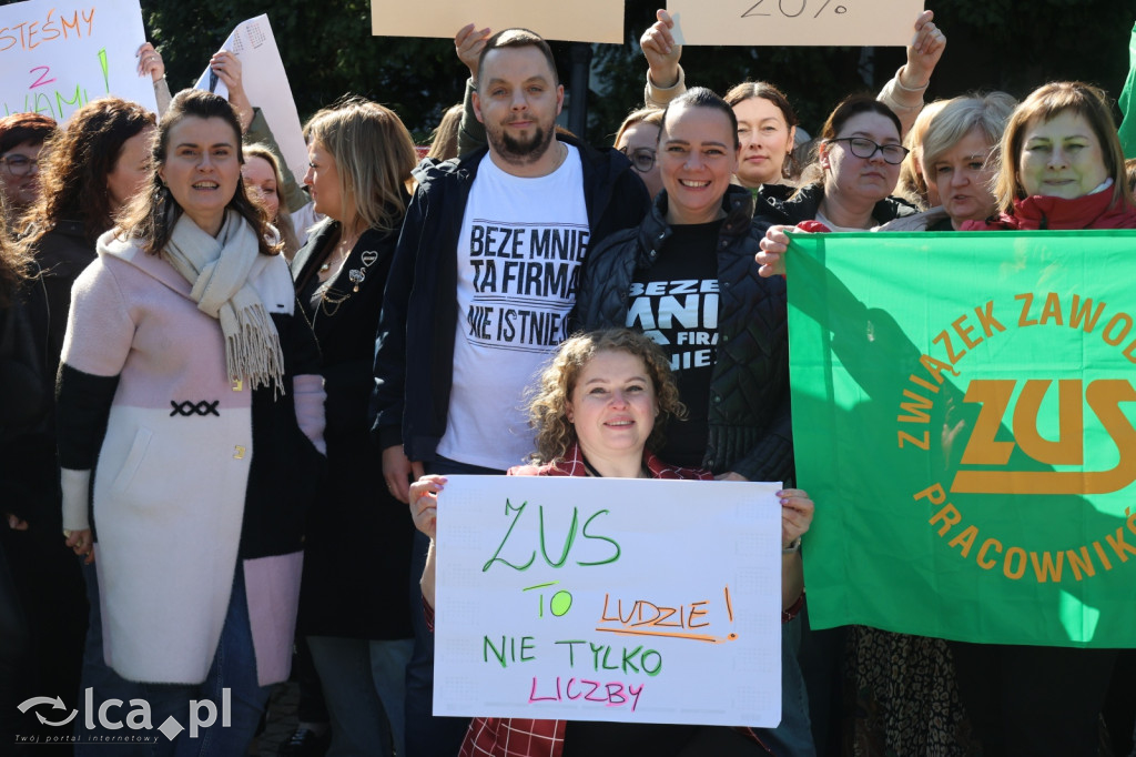 Gorąco przed siedzibą ZUS w Legnicy
