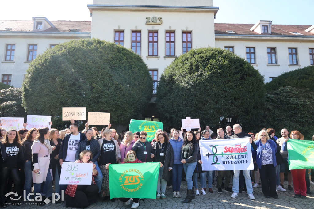Gorąco przed siedzibą ZUS w Legnicy