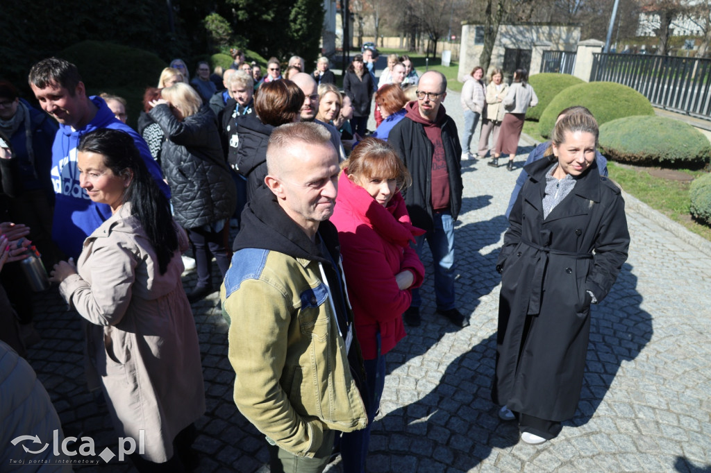 Gorąco przed siedzibą ZUS w Legnicy