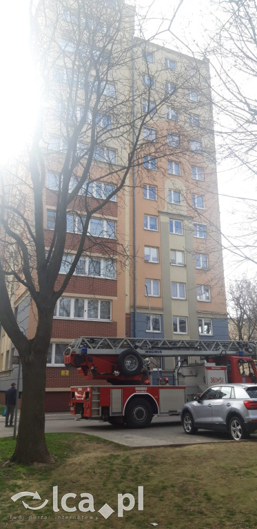 Akcja strażaków na 10. piętrze. To były ćwiczenia