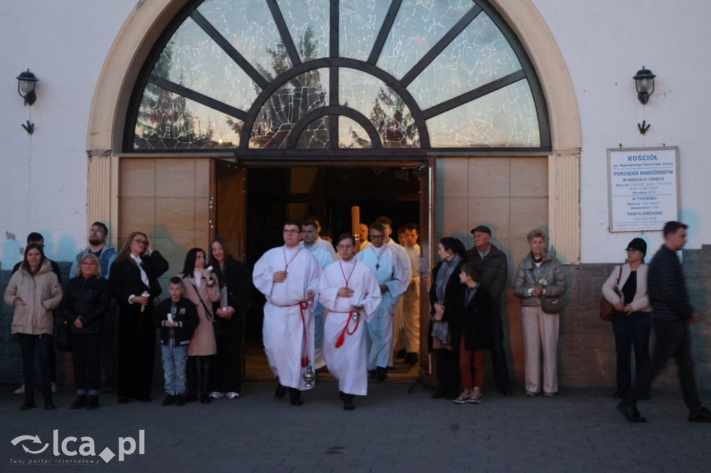 Wigilia Paschalna w kościele NSPJ w Legnicy