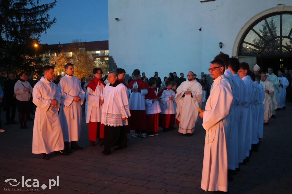 Wigilia Paschalna w kościele NSPJ w Legnicy