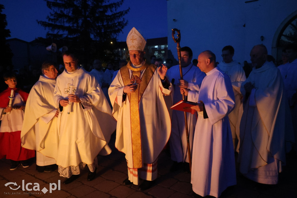 Wigilia Paschalna w kościele NSPJ w Legnicy