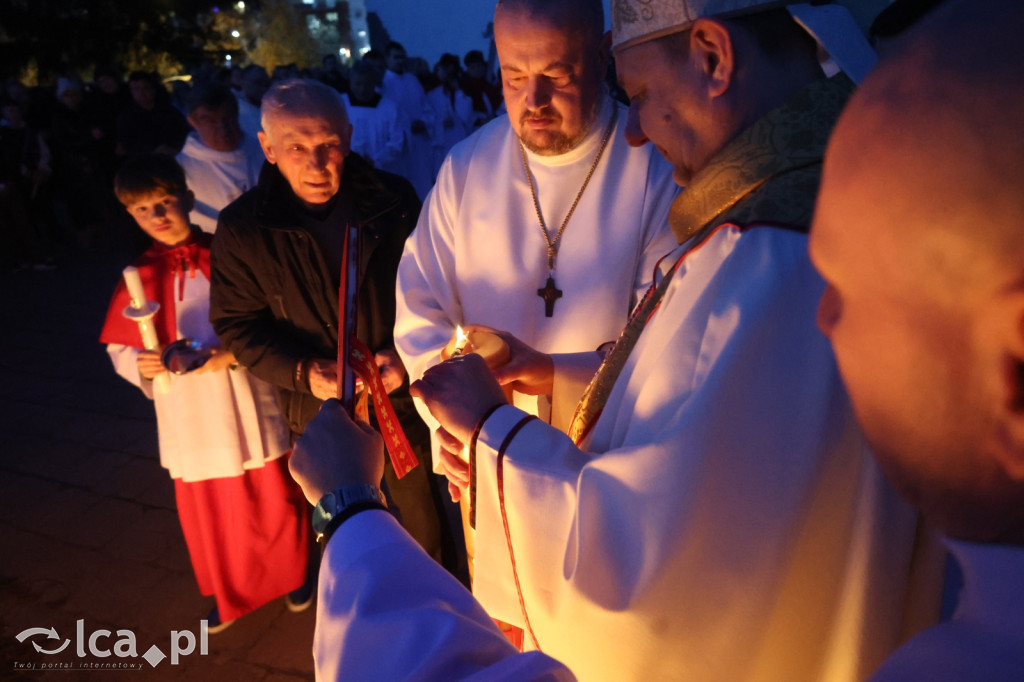 Wigilia Paschalna w kościele NSPJ w Legnicy
