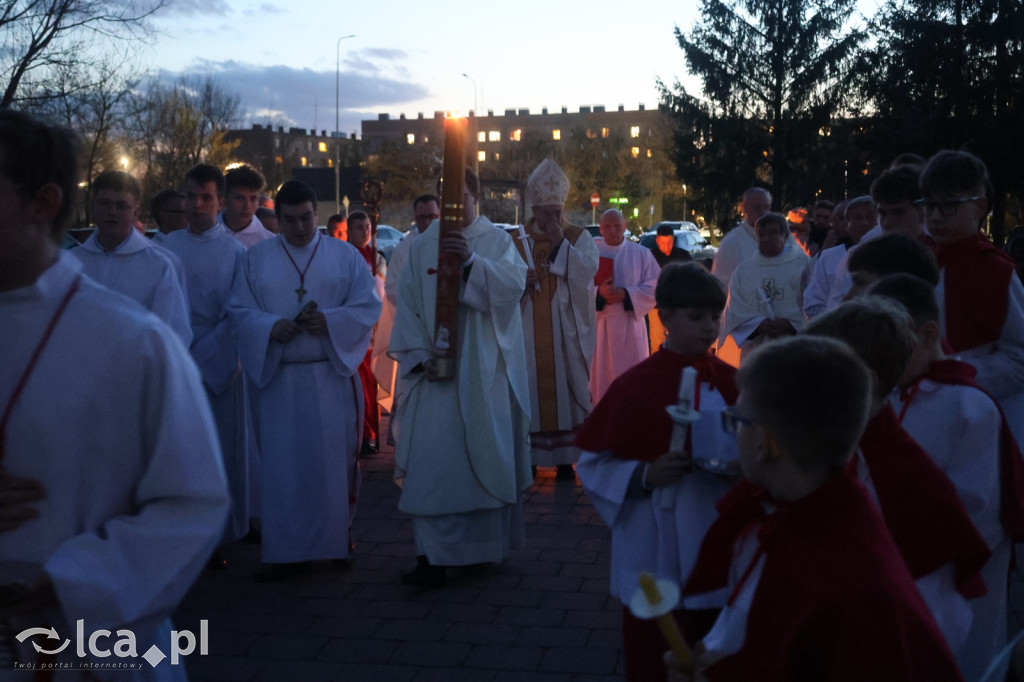 Wigilia Paschalna w kościele NSPJ w Legnicy