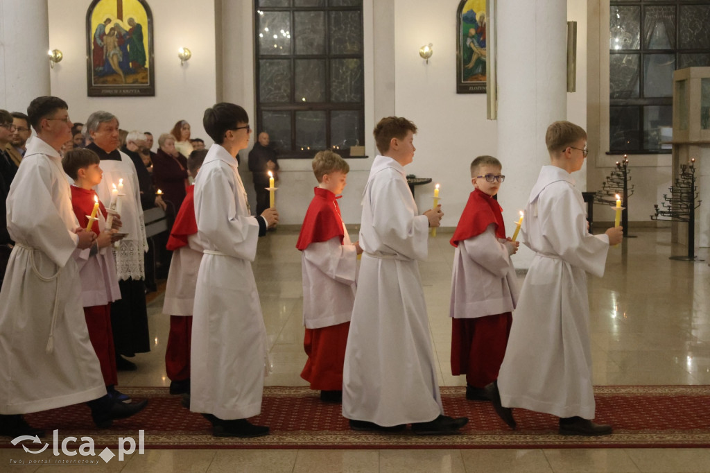 Wigilia Paschalna w kościele NSPJ w Legnicy