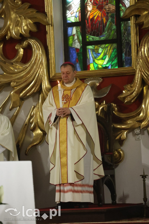 Wigilia Paschalna w kościele NSPJ w Legnicy