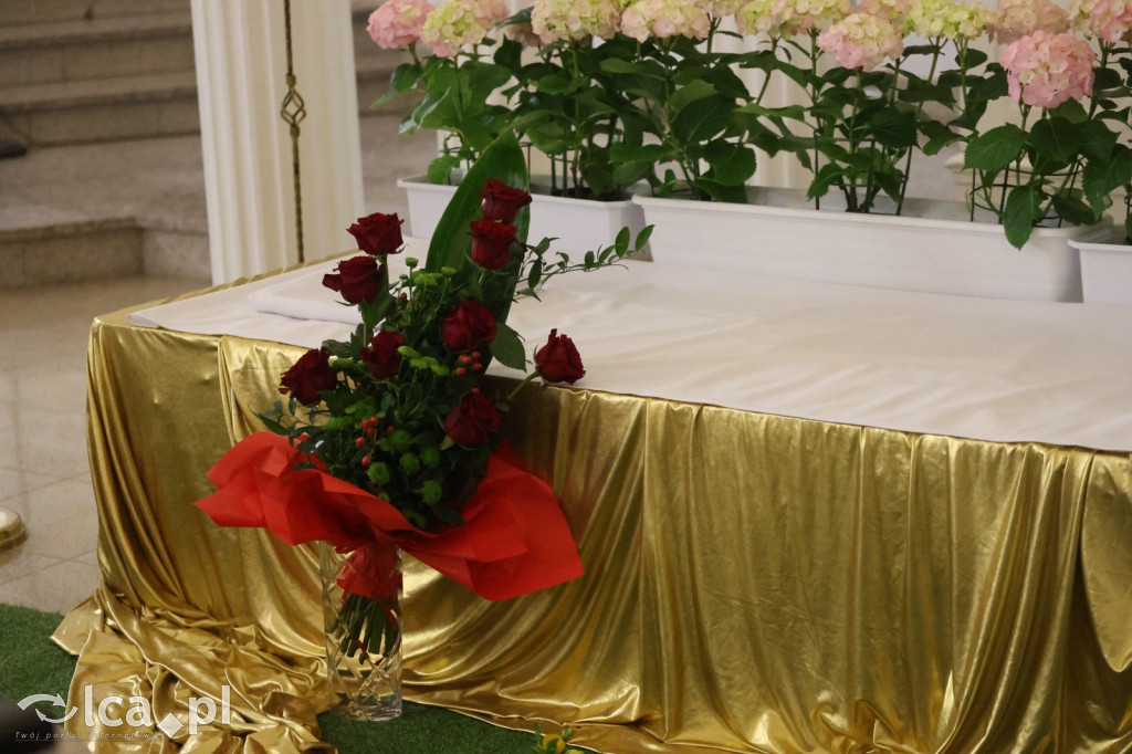 Wigilia Paschalna w kościele NSPJ w Legnicy