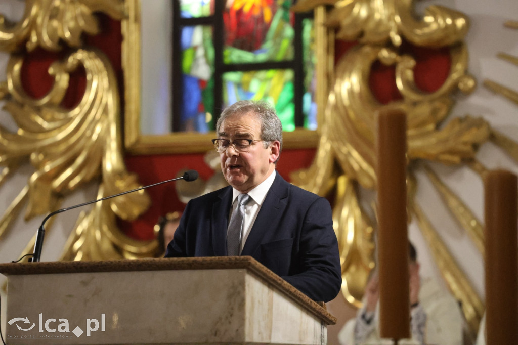 Wigilia Paschalna w kościele NSPJ w Legnicy