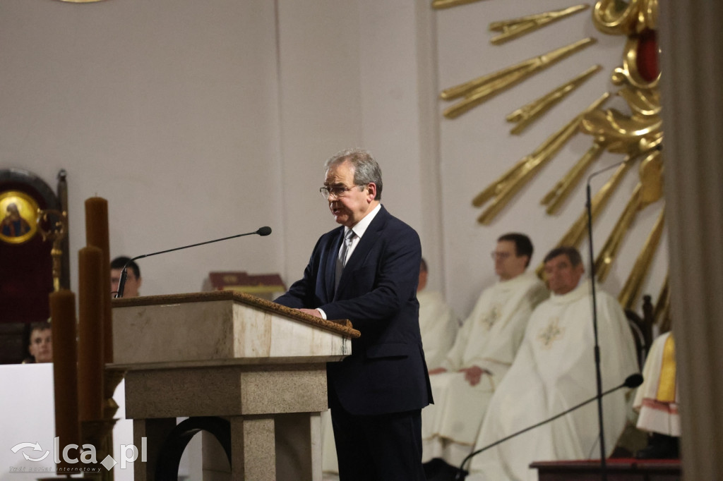 Wigilia Paschalna w kościele NSPJ w Legnicy