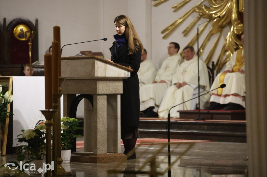 Wigilia Paschalna w kościele NSPJ w Legnicy