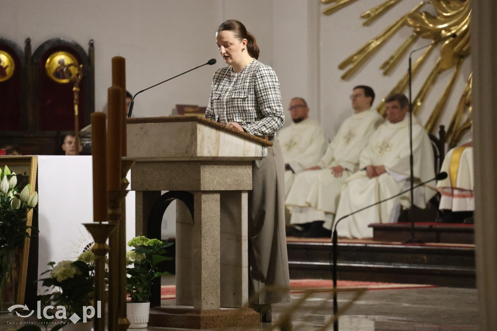 Wigilia Paschalna w kościele NSPJ w Legnicy