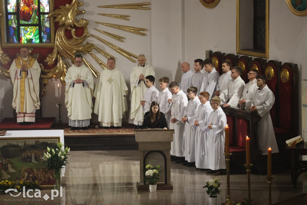 Wigilia Paschalna w kościele NSPJ w Legnicy
