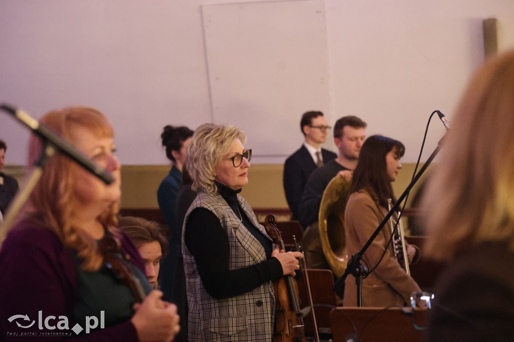 Wigilia Paschalna w kościele NSPJ w Legnicy