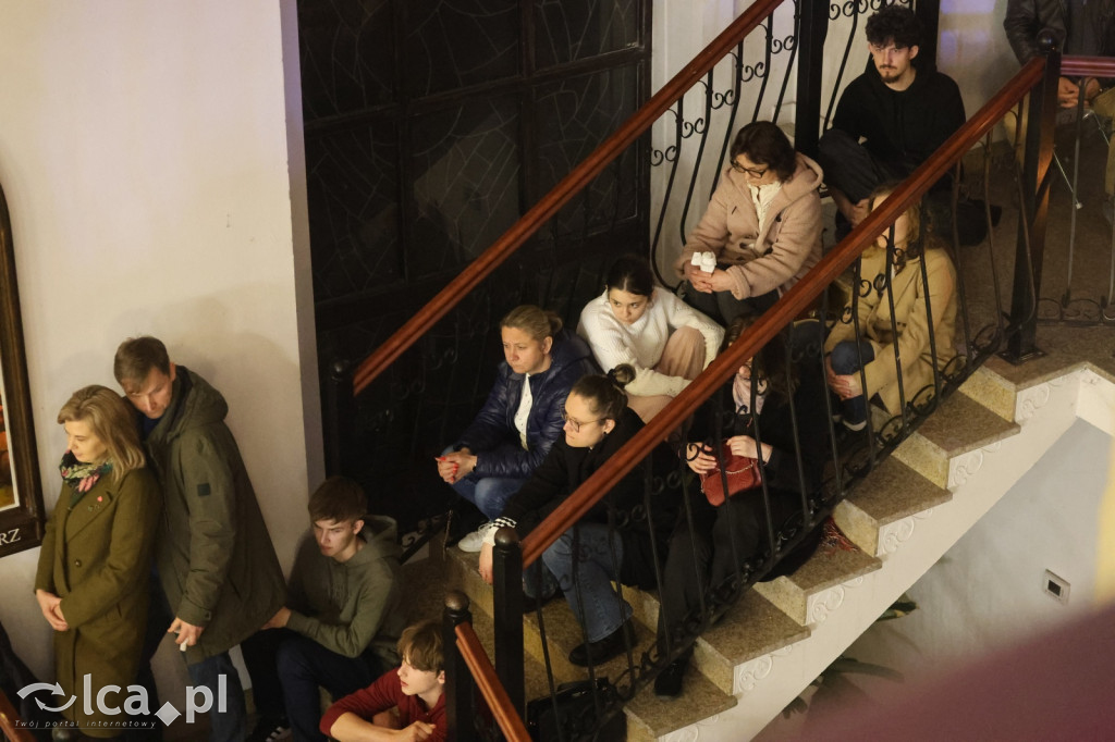 Wigilia Paschalna w kościele NSPJ w Legnicy