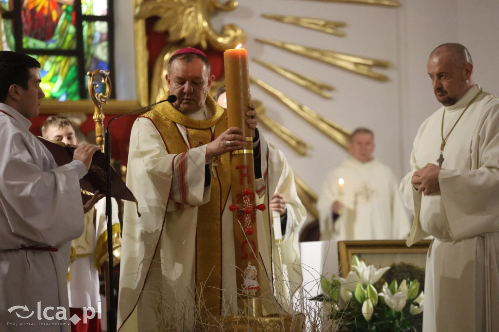 Wigilia Paschalna w kościele NSPJ w Legnicy