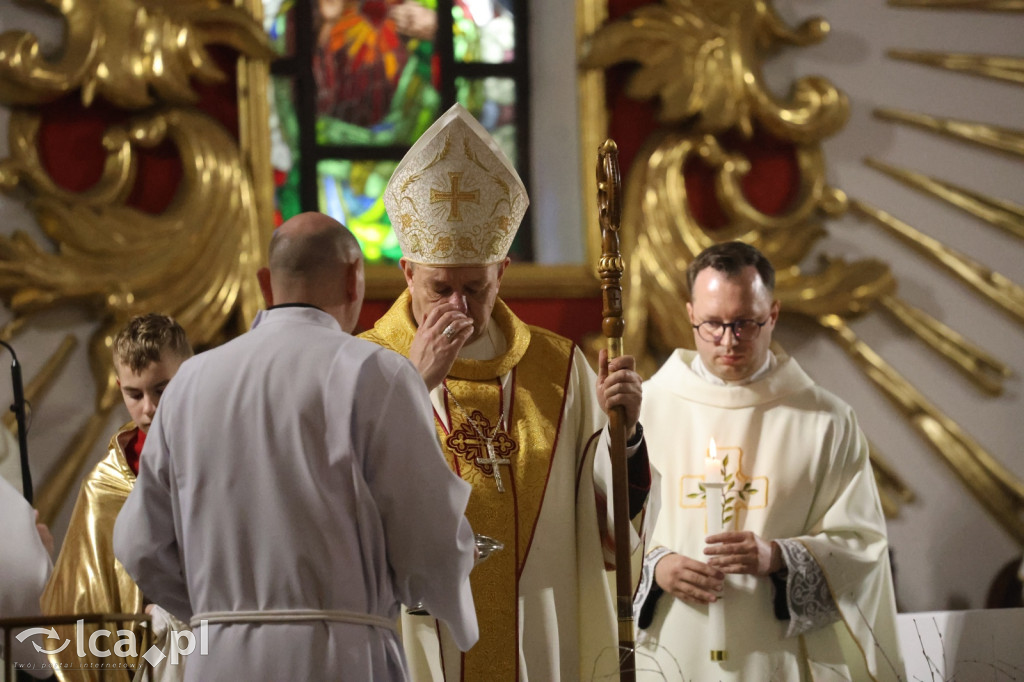 Wigilia Paschalna w kościele NSPJ w Legnicy