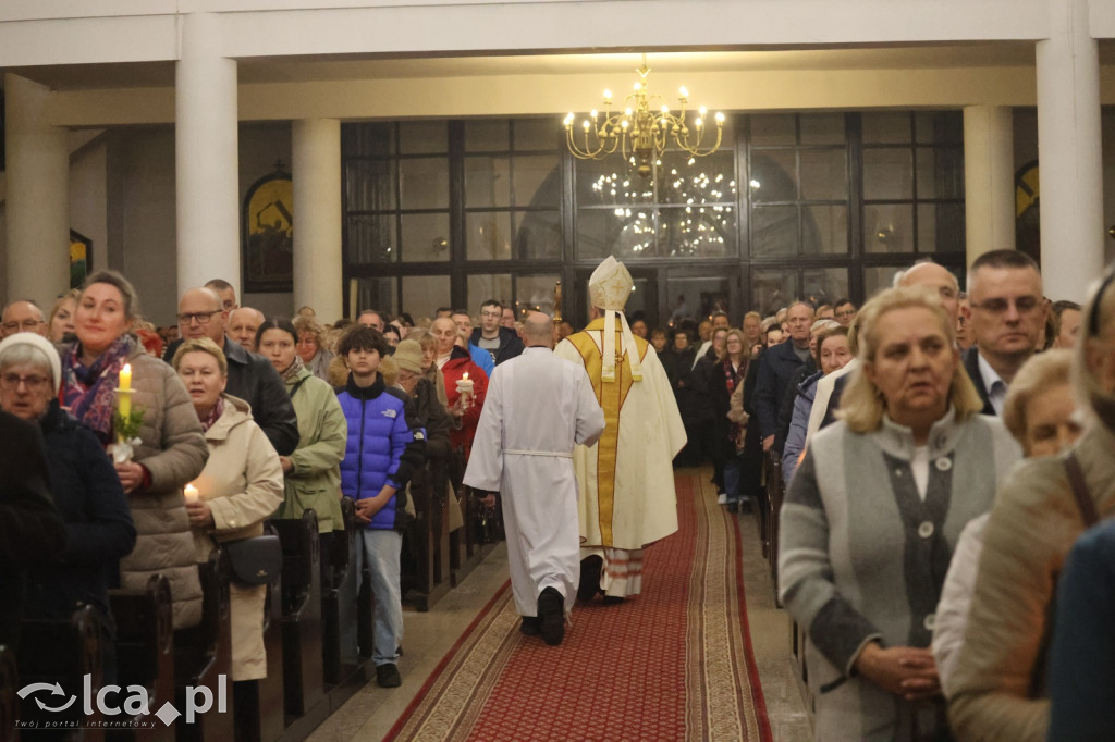 Wigilia Paschalna w kościele NSPJ w Legnicy