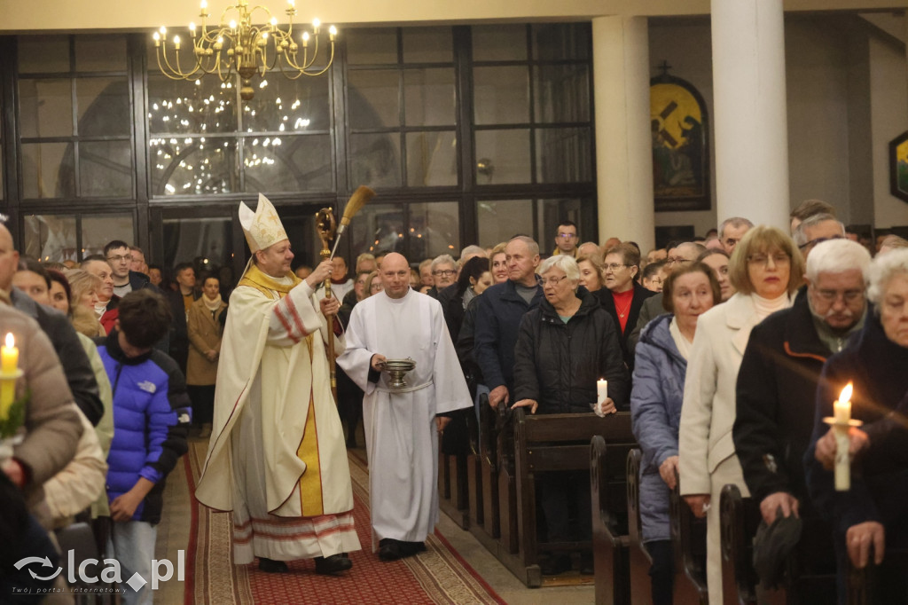 Wigilia Paschalna w kościele NSPJ w Legnicy