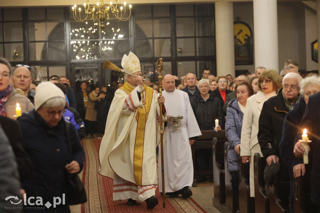 Wigilia Paschalna w kościele NSPJ w Legnicy