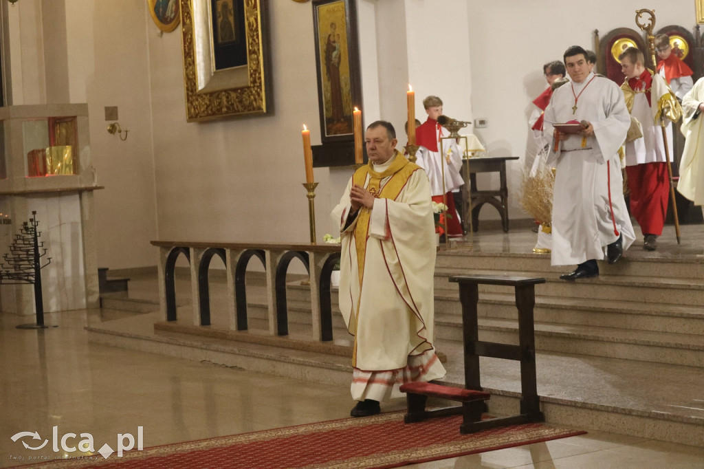 Wigilia Paschalna w kościele NSPJ w Legnicy