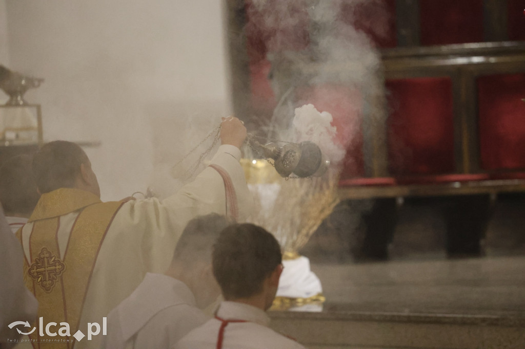 Wigilia Paschalna w kościele NSPJ w Legnicy