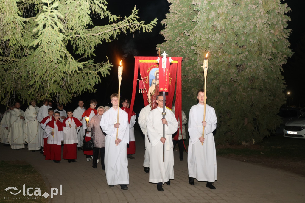 Wigilia Paschalna w kościele NSPJ w Legnicy