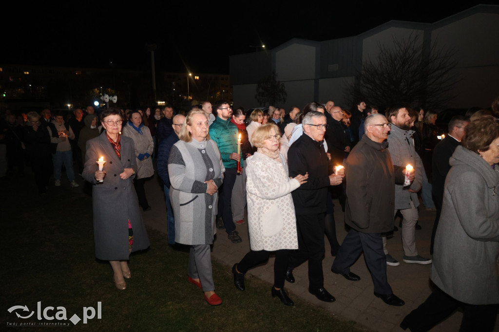 Wigilia Paschalna w kościele NSPJ w Legnicy