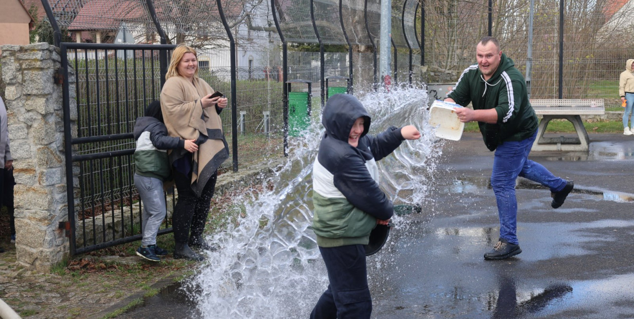 Strażackie lanie w Kunicach