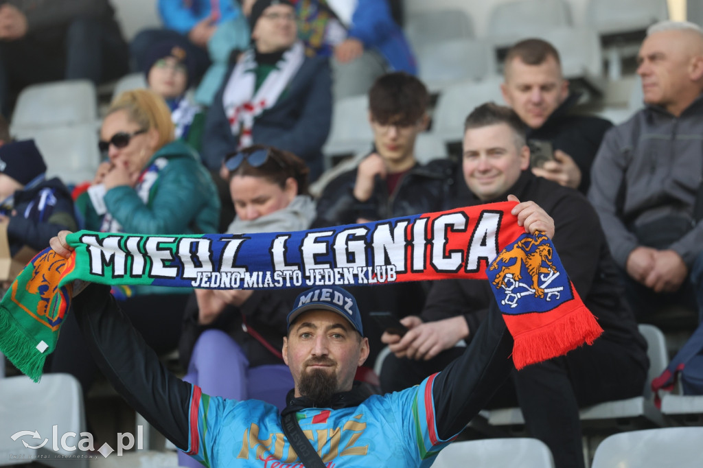 Kibice na meczu Miedź Legnica - Polonia Bytom