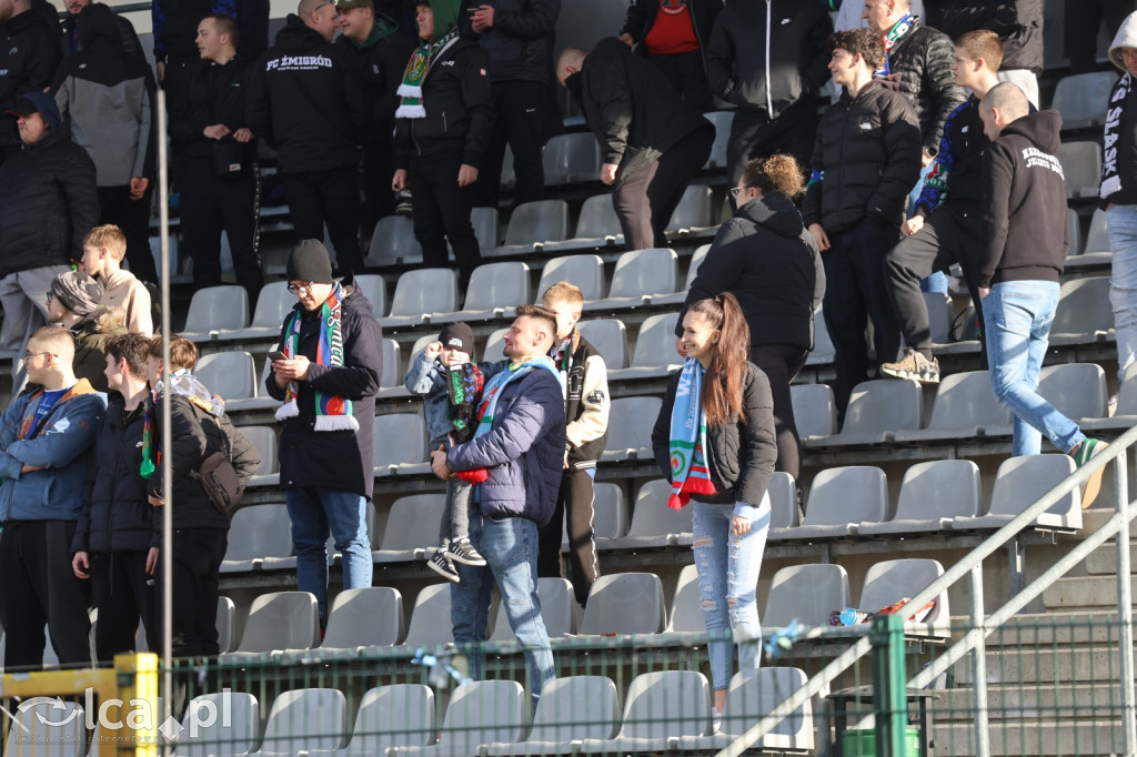 Kibice na meczu Miedź Legnica - Polonia Bytom
