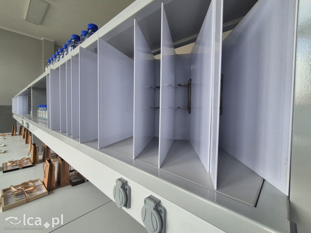 II LO ma nowoczesną pracownię chemiczną