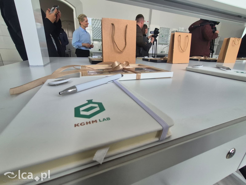 II LO ma nowoczesną pracownię chemiczną