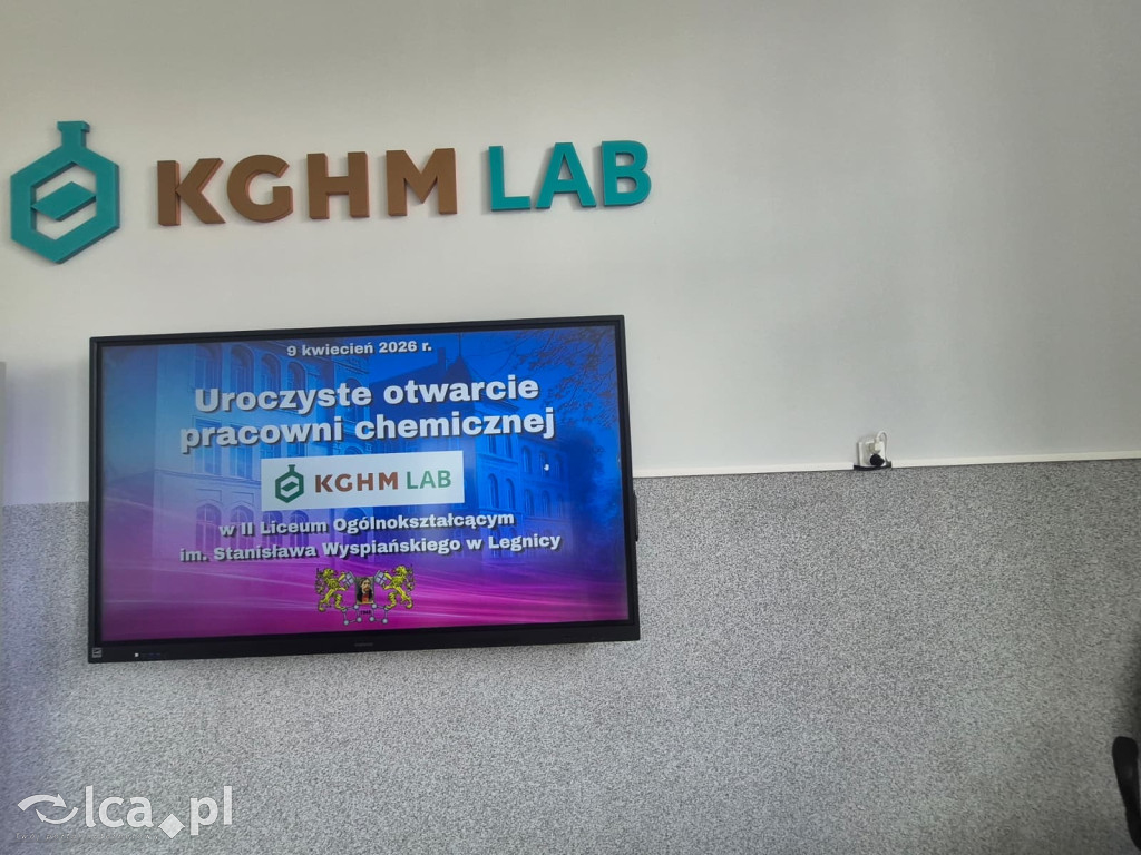 II LO ma nowoczesną pracownię chemiczną