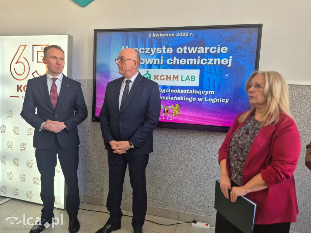 II LO ma nowoczesną pracownię chemiczną