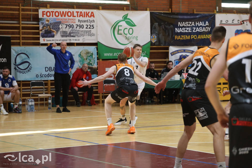 KS Basket Legnica wygrywa pierwszy mecz