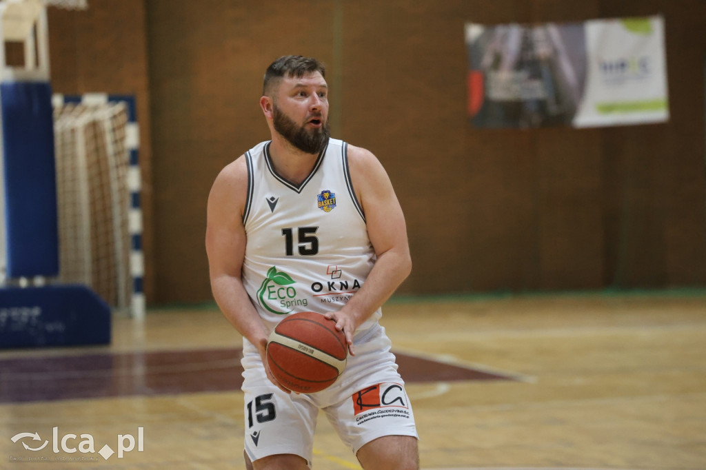 KS Basket Legnica wygrywa pierwszy mecz