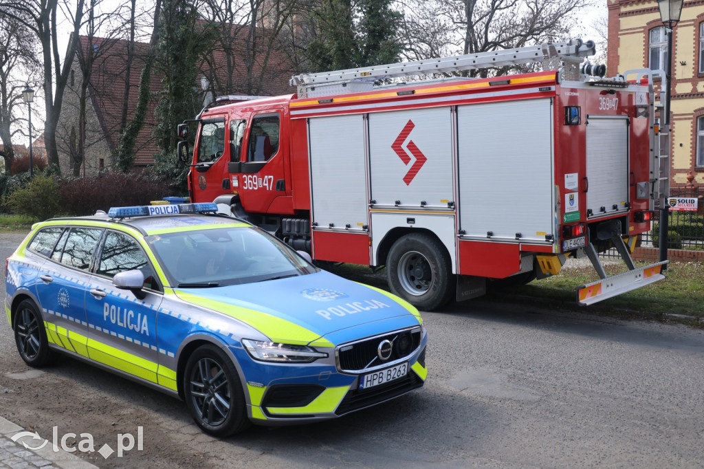 Ryk silników i strażackie syreny