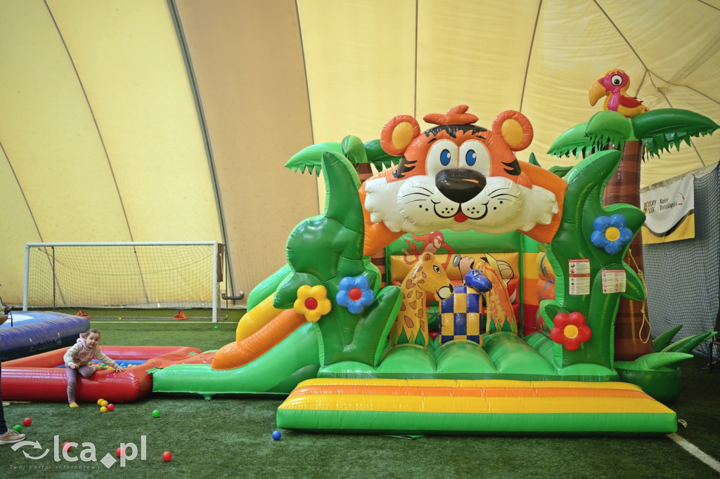 Sobota na dmuchańcach przy Hangarowej