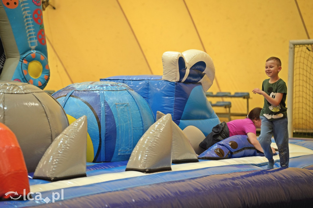 Sobota na dmuchańcach przy Hangarowej