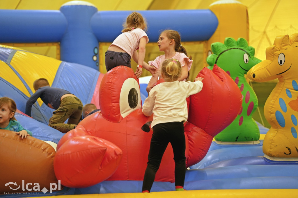 Sobota na dmuchańcach przy Hangarowej