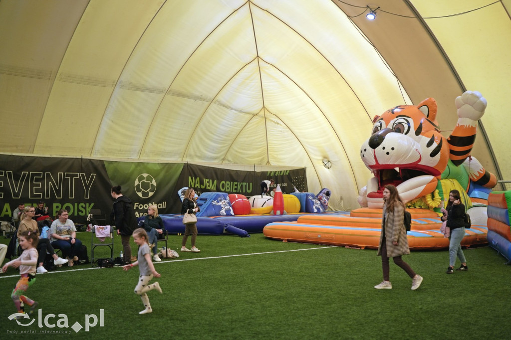 Sobota na dmuchańcach przy Hangarowej