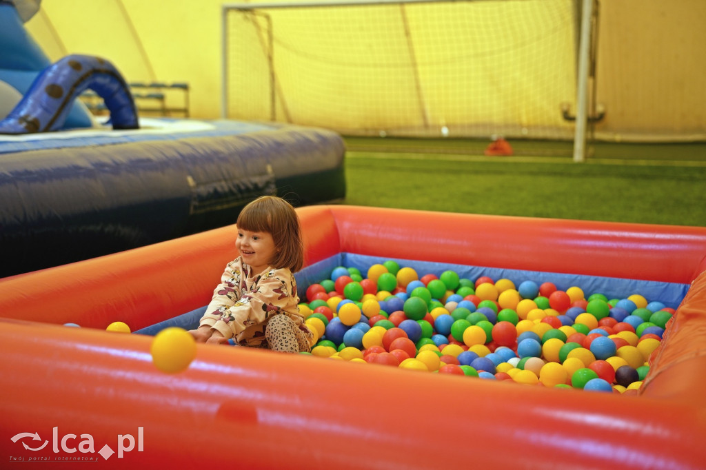 Sobota na dmuchańcach przy Hangarowej