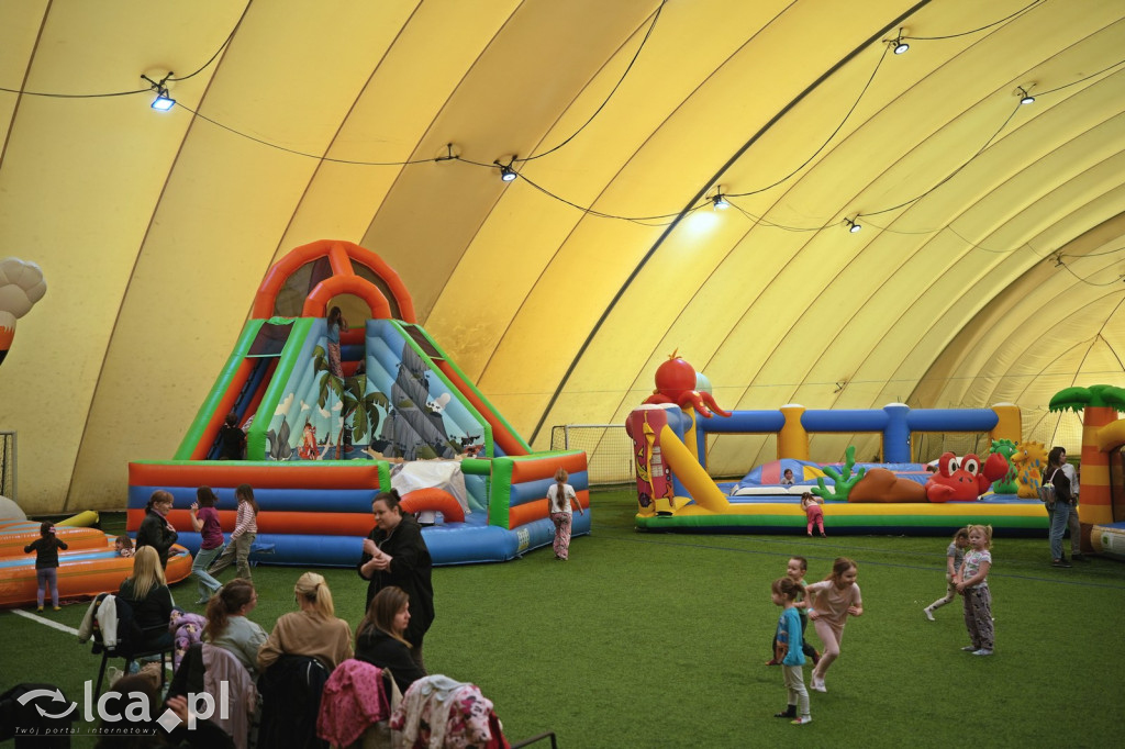 Sobota na dmuchańcach przy Hangarowej