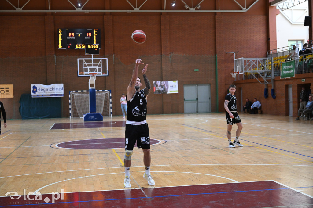Przegrana KS Basket Legnica w drugim meczu turnieju